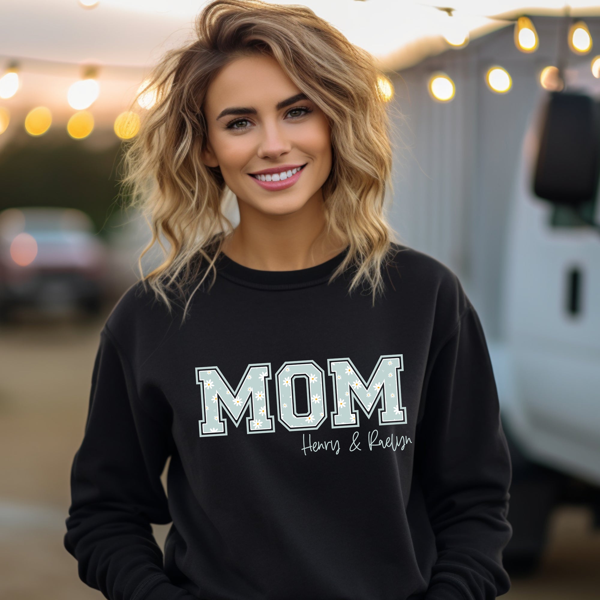 MOM Blue Daisy - PERSONALIZED HOODIE/CREWNECK